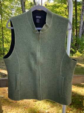 Nomadic Traders Green Wool Zip-Up Vest / L